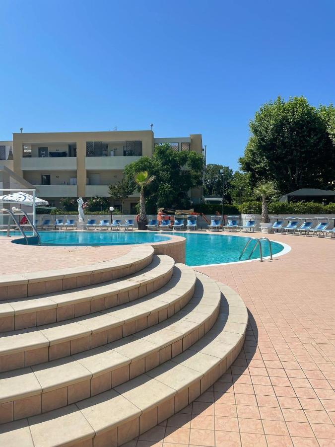 Village La Perla Bellaria-Igea Marina Exteriör bild