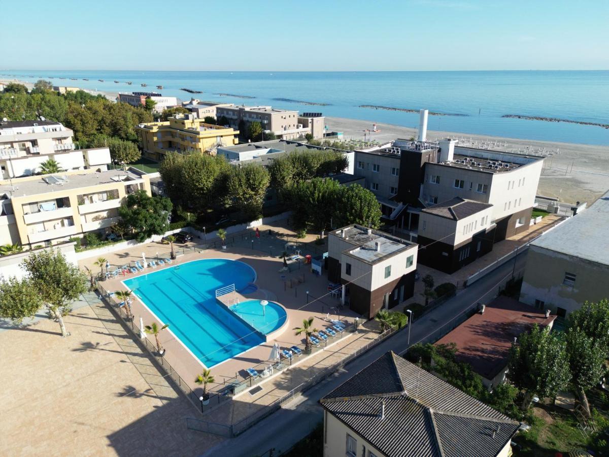 Village La Perla Bellaria-Igea Marina Exteriör bild