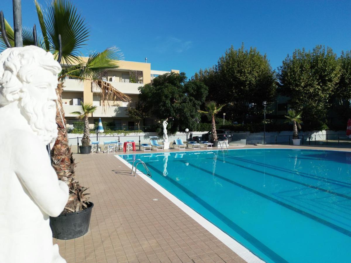 Village La Perla Bellaria-Igea Marina Exteriör bild